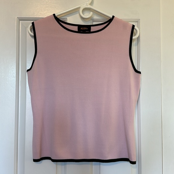 Vintage Size Medium pink twinset cardigan with matching tank top - Picture 9 of 15